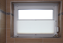 Plissee am Fenster Plissee